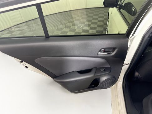 Used 2017 Toyota Prius Three w/ Carpet Mat Package FWD image 25