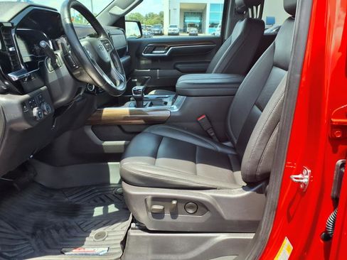 Used 2024 Chevrolet Silverado 1500 LT Trail Boss w/ Convenience Package II image 14