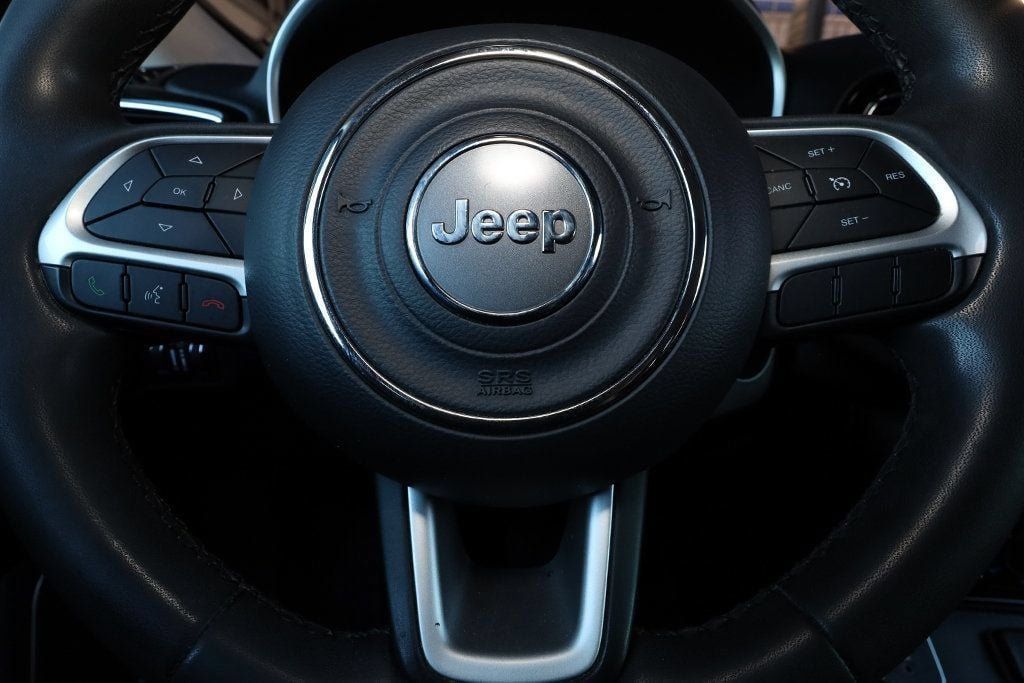 Used 2021 Jeep Compass Latitude FWD image 30