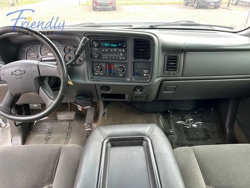 Used 2005 Chevrolet Silverado 2500 LS AWD/4WD image 23