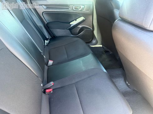 Used 2025 Honda Civic Sport image 29