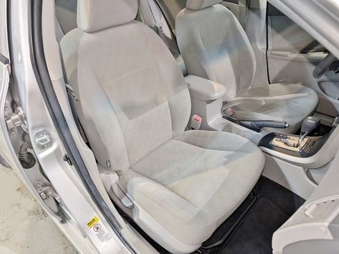 Used 2010 Toyota Corolla LE image 28