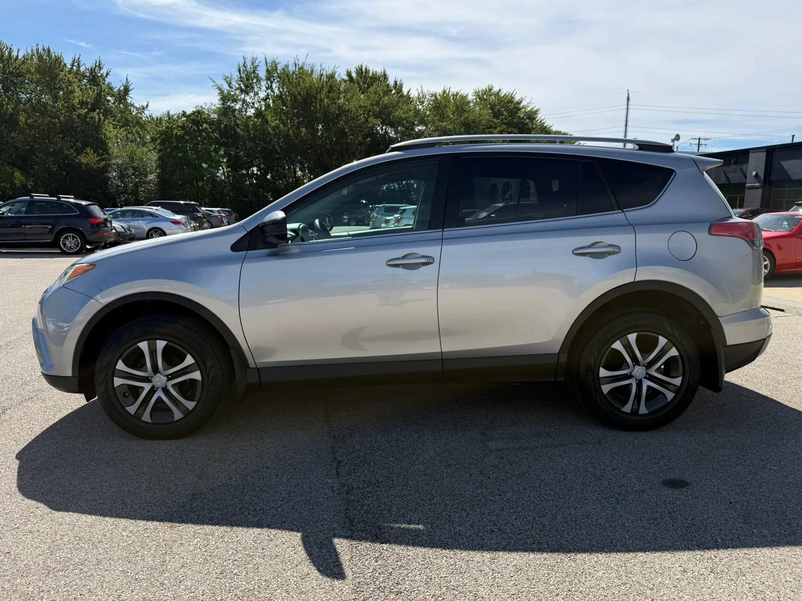 Used 2017 Toyota RAV4 LE w/ All Weather Liner Package AWD/4WD image 4