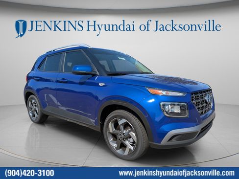New 2025 Hyundai Venue SEL FWD image 1