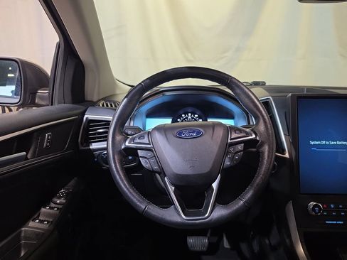 Used 2024 Ford Edge SEL AWD/4WD image 11