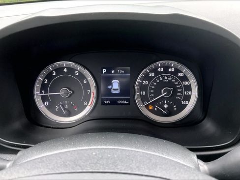Used 2021 Hyundai Venue SEL w/ Premium Package FWD image 26