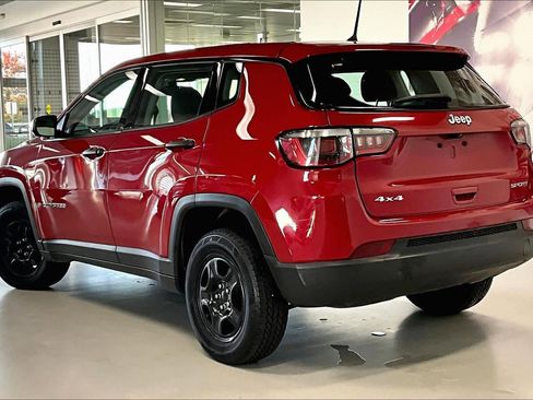 Used 2018 Jeep Compass Sport w/ Cold Weather Group image 4