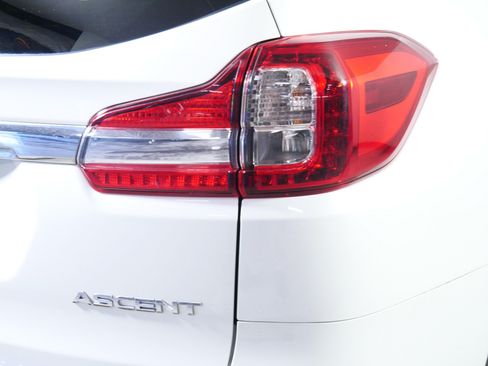 Used 2019 Subaru Ascent Premium w/ Popular Package #1 AWD/4WD image 17
