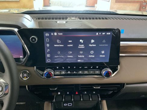 New 2026 GMC Canyon Denali image 13