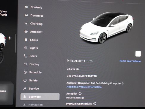 Used 2023 Tesla Model 3 Standard Range image 17