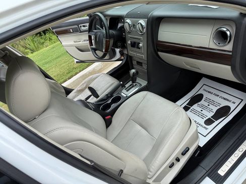 Used 2007 Lincoln MKZ image 19