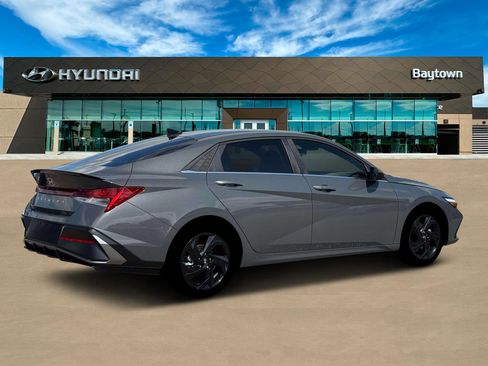 New 2026 Hyundai Elantra SEL Sport Premium w/ Cargo Package FWD image 8