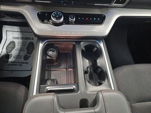 Used 2025 Ford Expedition Max Active image 31