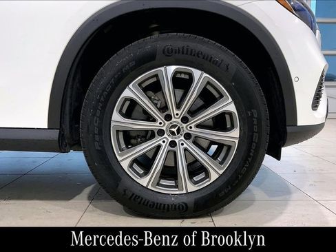 Used 2026 Mercedes-Benz GLC 300 4MATIC image 11