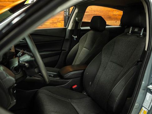 Used 2025 Honda Accord SE image 9