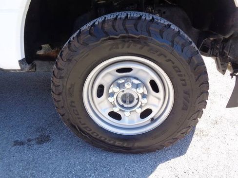 Used 2022 Ford F250 XL w/ Power Equipment Group AWD/4WD image 32