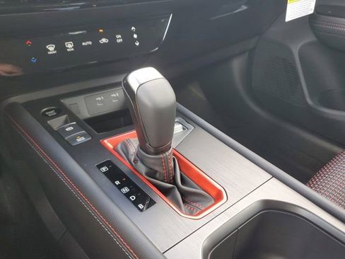 New 2026 Nissan Kicks SR FWD image 11