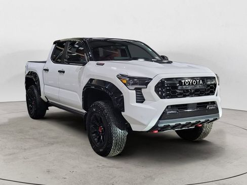 Used 2025 Toyota Tacoma TRD Pro image 7