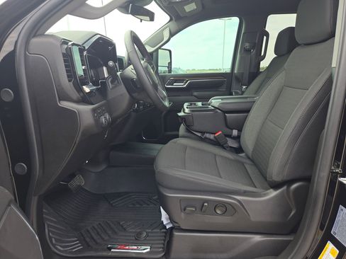 Certified 2026 Chevrolet Silverado 2500 LT image 9