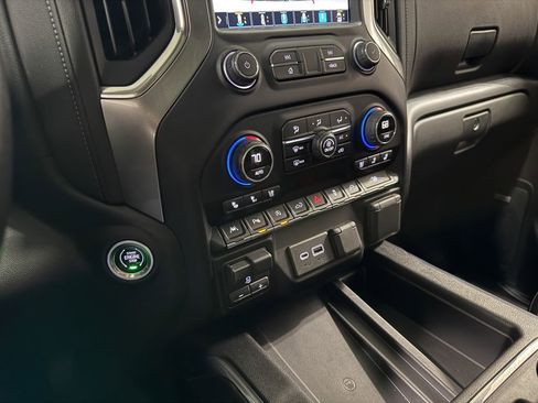 Used 2021 Chevrolet Silverado 1500 LTZ AWD/4WD image 81