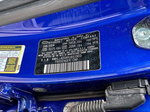 Used 2024 Hyundai Elantra SE image 33