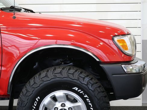Used 2000 Toyota Tacoma 4x4 Regular Cab image 61