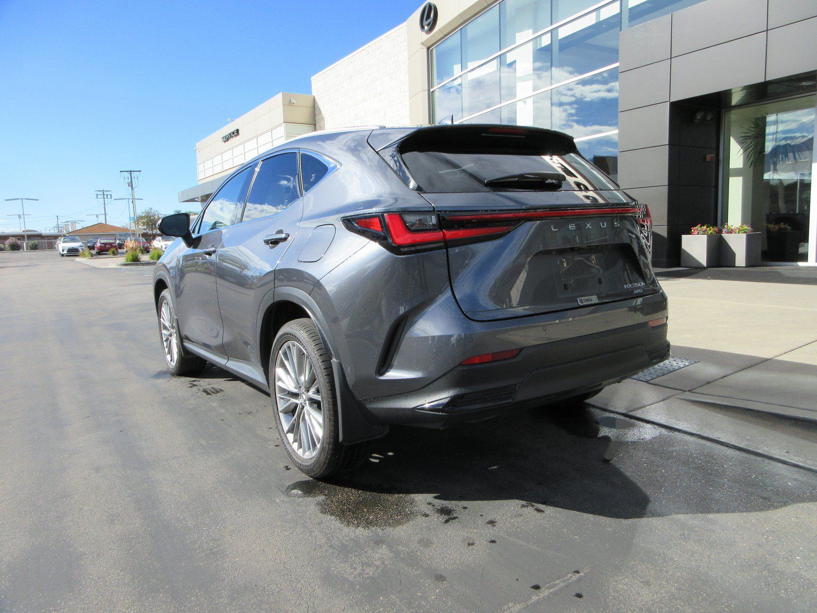 Used 2025 Lexus NX 350h AWD w/ Accessory Package (2T) image 5