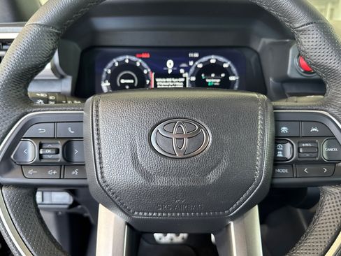 Certified 2025 Toyota Tacoma TRD Sport AWD/4WD image 21