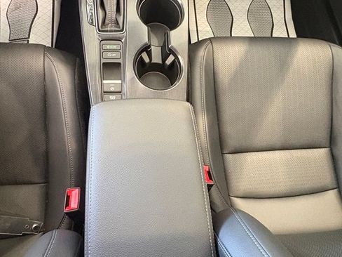 Used 2024 Honda Civic EX-L image 21