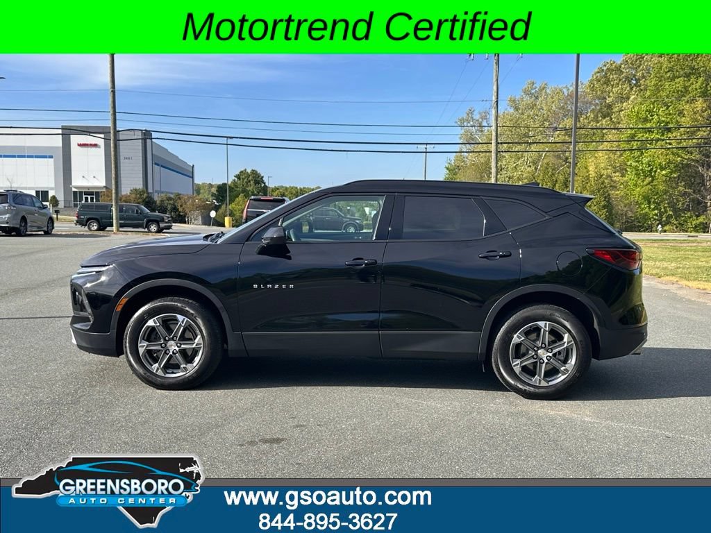 Used 2024 Chevrolet Blazer LT w/ Convenience Package FWD image 3