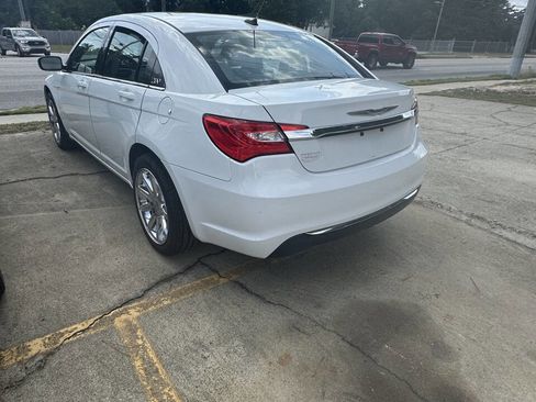 Used 2013 Chrysler 200 Touring image 6