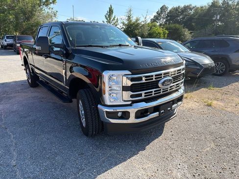 Used 2024 Ford F350 XLT w/ FX4 Off-Road Package AWD/4WD image 2