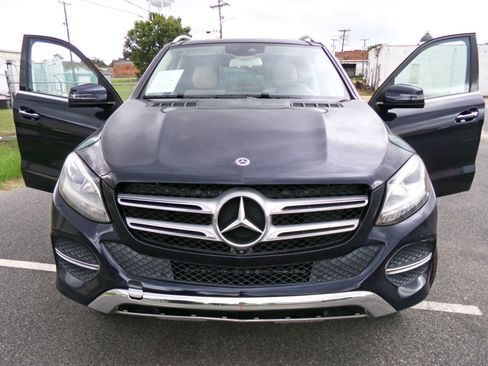 Used 2018 Mercedes-Benz GLE 350 w/ Premium 1 Package image 6