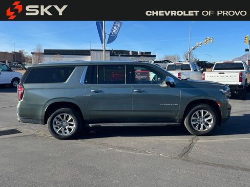 Certified 2023 Chevrolet Suburban Premier image 7