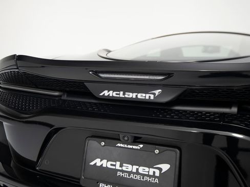 Used 2023 McLaren GT image 40