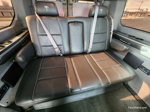 Used 2017 Ford Transit 150 XLT image 8