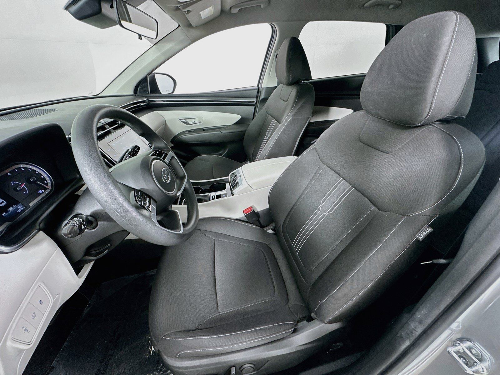Used 2023 Hyundai Tucson SEL FWD image 20
