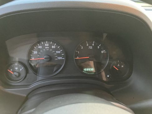 Used 2011 Jeep Patriot Latitude image 23