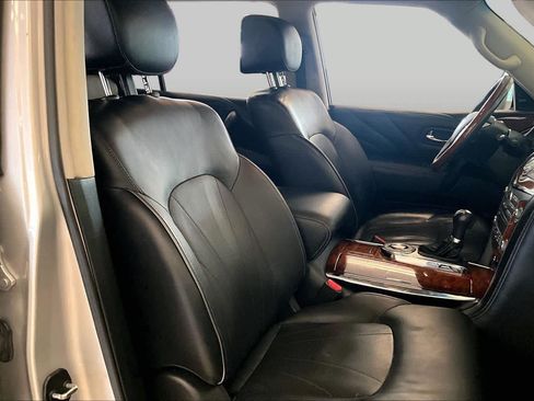 Used 2017 INFINITI QX80 2WD w/ Deluxe Technology Package image 8