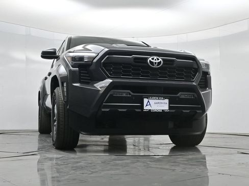 Used 2024 Toyota Tacoma TRD Sport w/ TRD Sport Upgrade Package AWD/4WD image 52