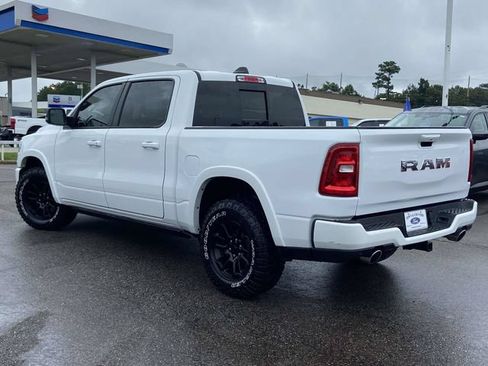 Used 2025 RAM 1500 Laramie w/ Sport Appearance Package AWD/4WD image 5