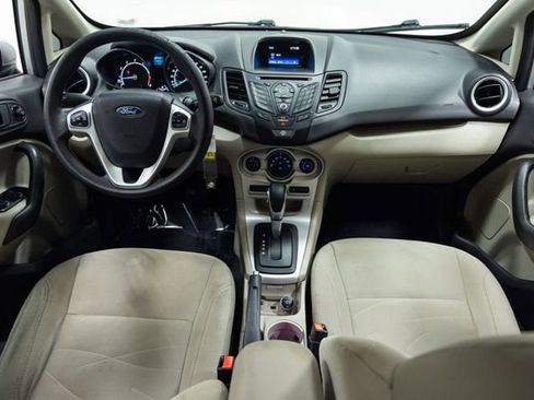 Used 2018 Ford Fiesta SE image 22