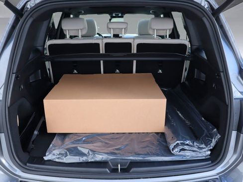 Certified 2025 Mercedes-Benz GLB 250 image 23