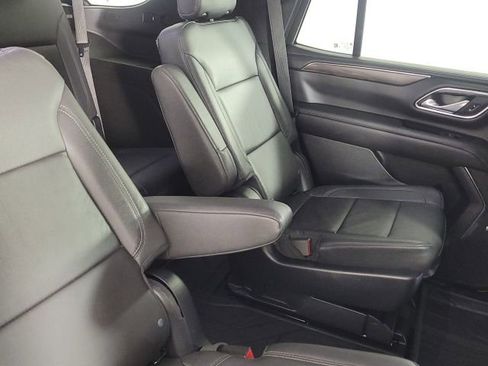 Used 2023 Chevrolet Tahoe Z71 w/ Z71 Off-Road Package AWD/4WD image 15