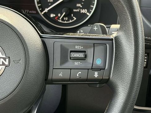 Used 2023 Nissan Rogue SV image 21