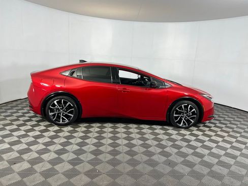 Used 2024 Toyota Prius Prime Premium image 5