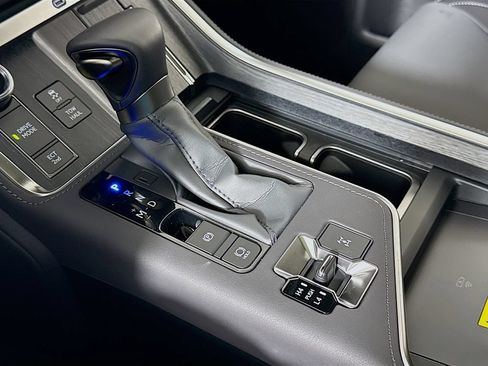 Certified 2026 Lexus GX 550 AWD/4WD image 17
