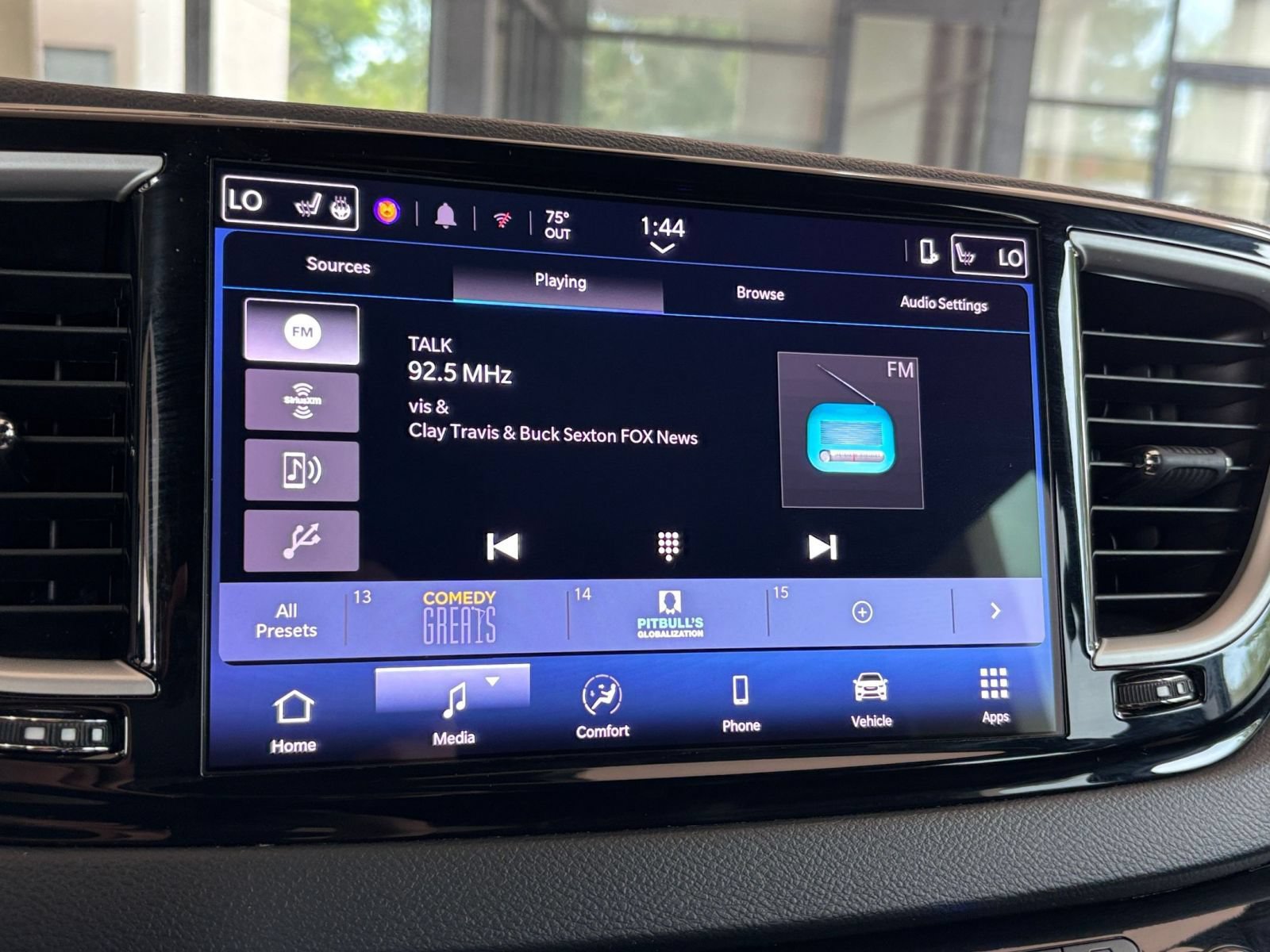 Used 2025 Chrysler Pacifica Select FWD image 19