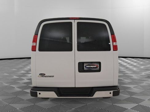 Used 2024 Chevrolet Express 3500 LT w/ LT Preferred Equipment Group image 4