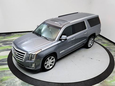 Used 2019 Cadillac Escalade ESV Premium Luxury AWD/4WD image 34